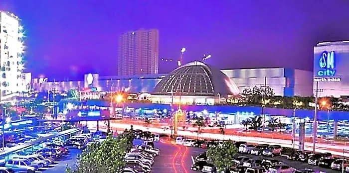 Отель Tropicana Grass Residences Mrt Nlex Sm North Shopping District Манила
