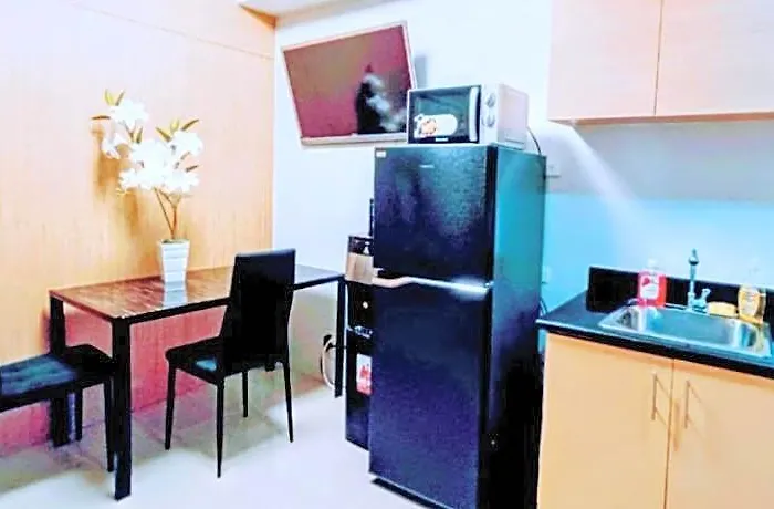 Отель Tropicana Grass Residences Mrt Nlex Sm North Shopping District 5*